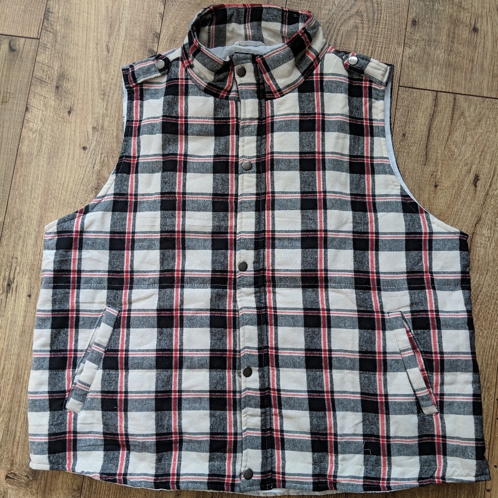 NWT 1x Andree by Unit Plaid Quilted Puffer Vest
